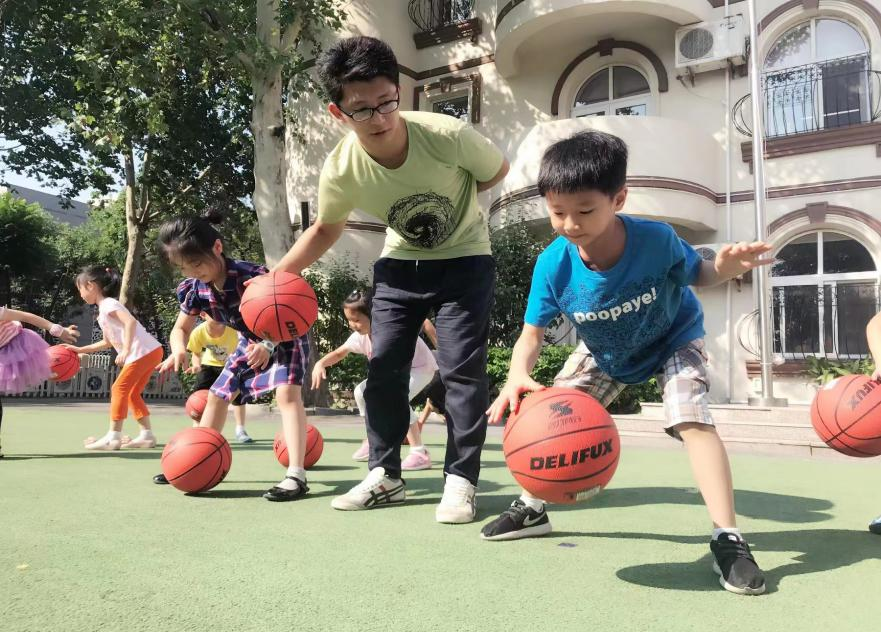 以忠诚铸党性 以实干显担当 河西一幼 刘昭